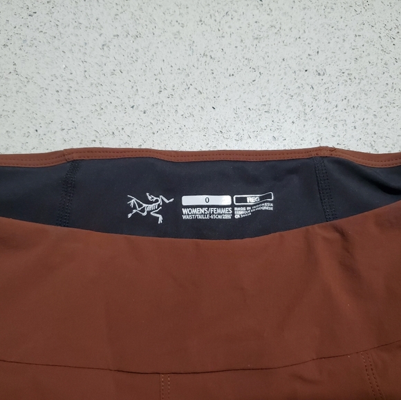 Arc'teryx Sabrina women shorts nwt size 0 - Picture 5 of 6